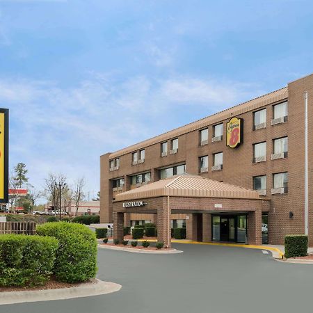Super 8 By Wyndham Raleigh North East Hotell Exteriör bild