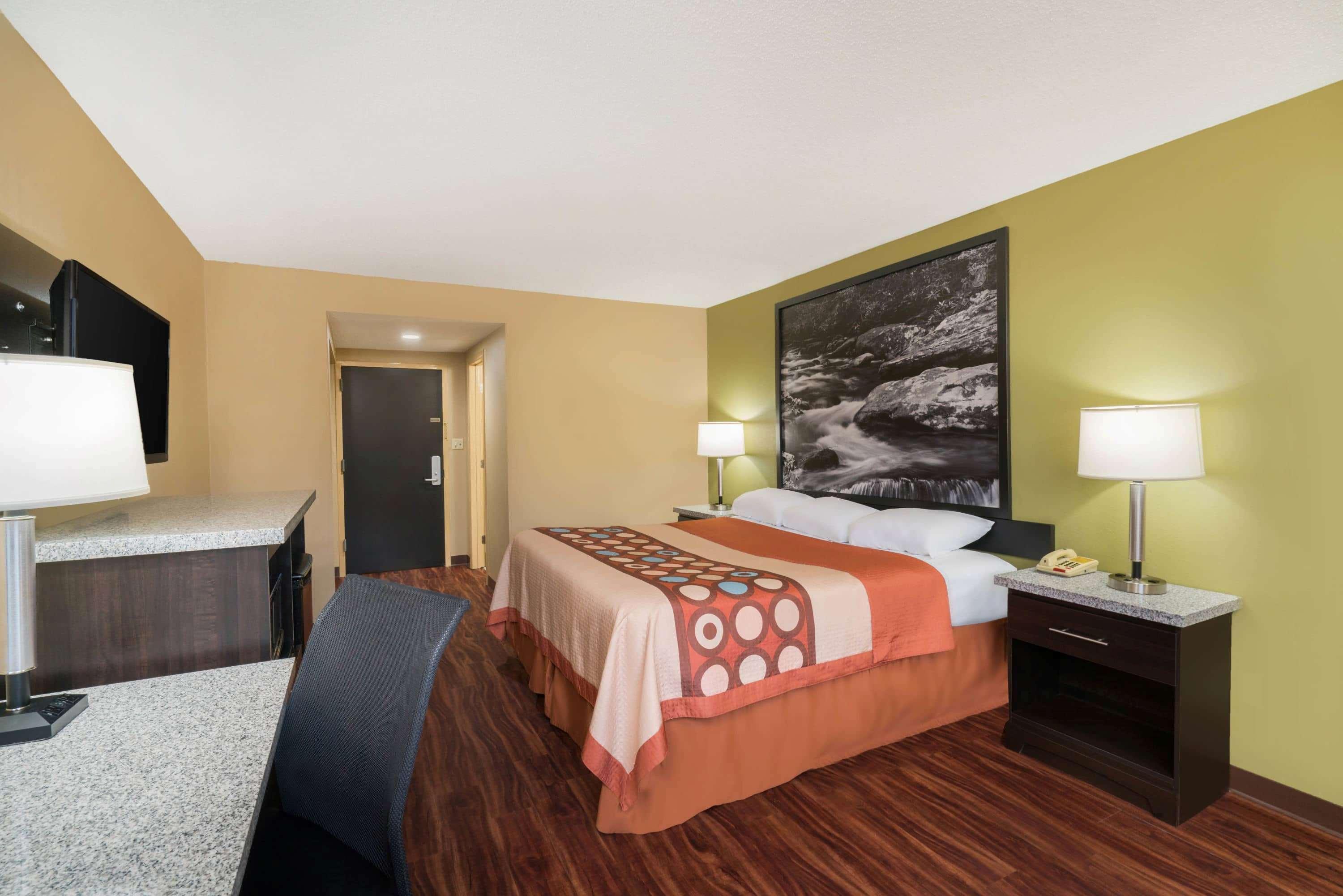 Super 8 By Wyndham Raleigh North East Hotell Exteriör bild